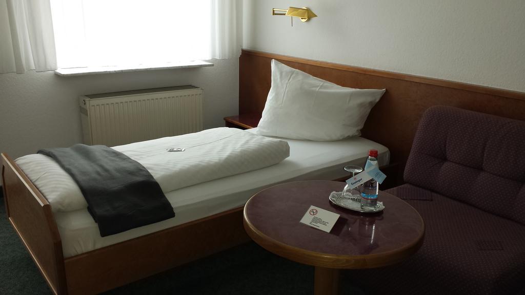 Hotel Zimmermann Filderstadt Exteriör bild