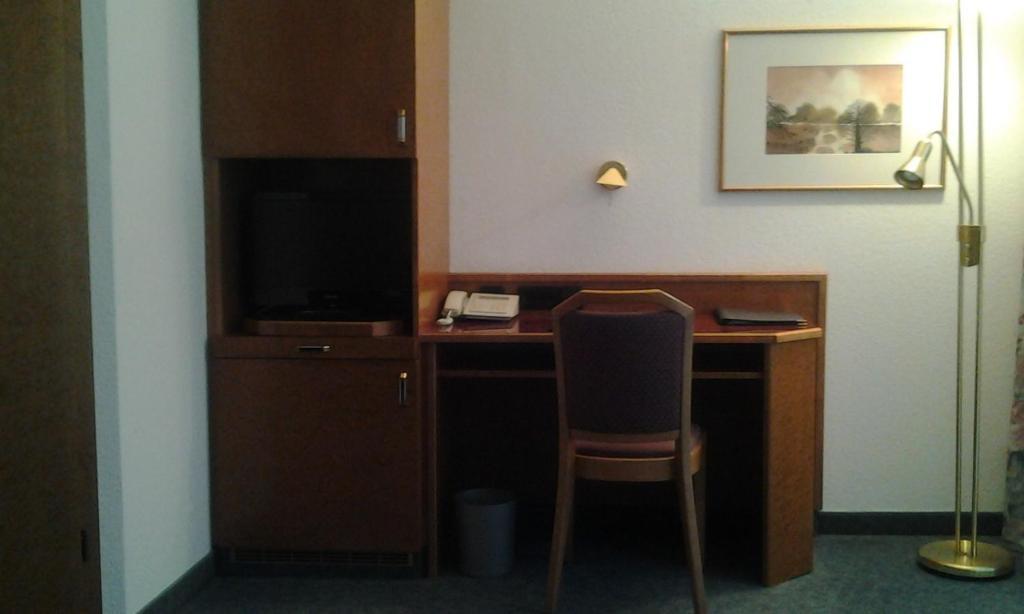 Hotel Zimmermann Filderstadt Exteriör bild